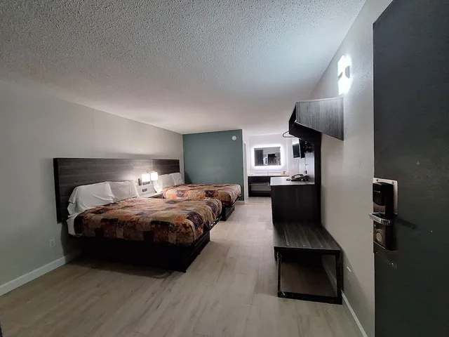 غرفة بسريرين مزدوجين، Budget Inn Roxboro 2/4