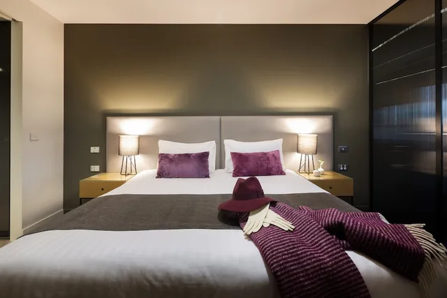 East, Apartment, King Bed، EAST HOTEL 1/5
