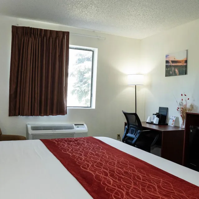 غرفة بسرير كينج لذوي الإعاقة، New Victorian Inn York 4/8