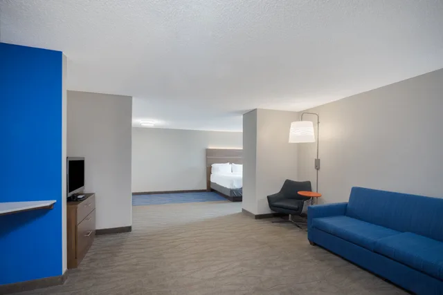 غرفة تنفيذية بسريرين، Holiday Inn Express Hotel Suites Frankfort 1/1