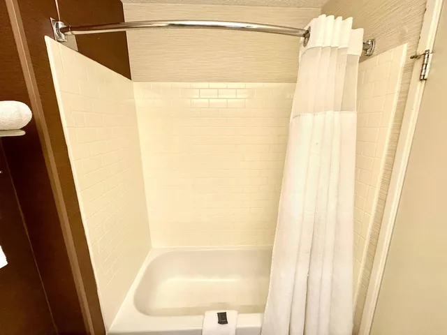 Suite, King Bed, Sofa, Country Inn & Suites by Radisson, Bismarck-Mandan 7/7