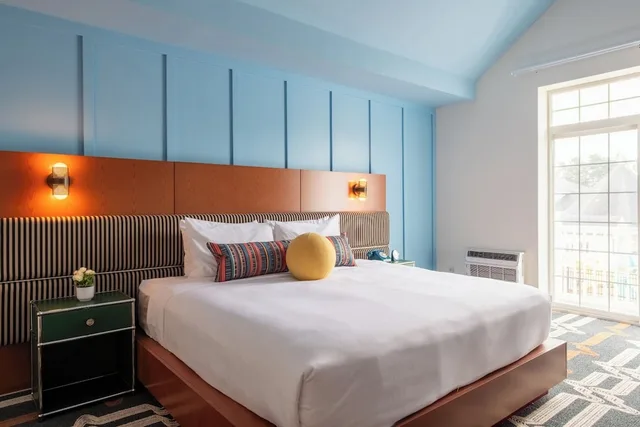 غرفة فاخرة بسرير كينج بشرفة، Ogunquit Hotel 4/10