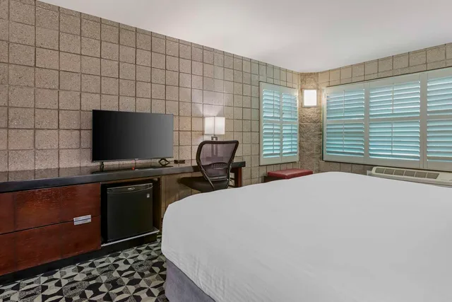 غرفة بسرير كينج، Best Western Plus Sundial 2/4
