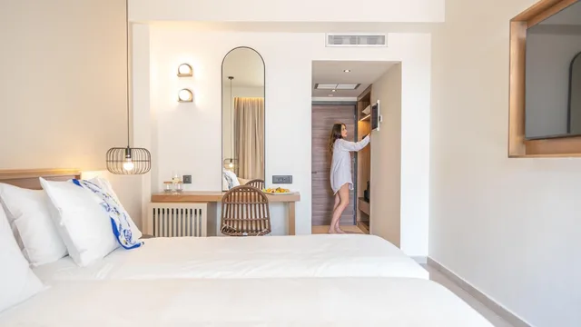 غرفة بريميوم ثلاثية بإطلالة على البحر، Iolida Corfu Resort & Spa by Smile Hotels 9/10
