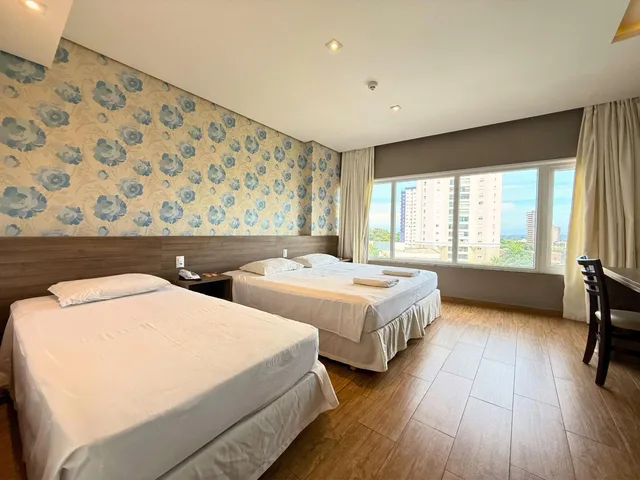غرفة ثلاثية بسرير مزدوج وسرير فردي، Hotel Continental Inn 1/10