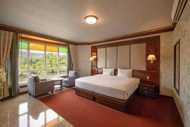 Junior, Double Bed, Erawan Hotel 3/9