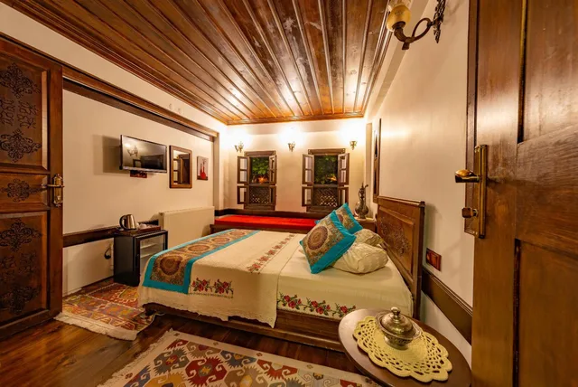 غرفة قياسية بسرير بطابقين وسرير كوين بإطلالة على المدينة، Safranbolu Seyir Konak Otel 2/10