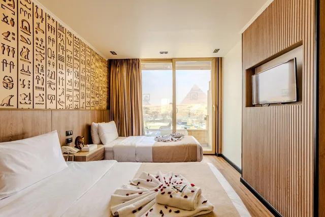 Room, Double or Twin Bed, Pyramids View, Balcony، Great Pyramid Inn 1/4