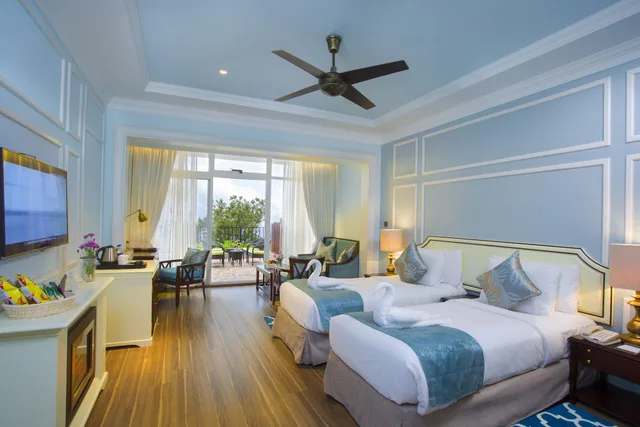 Moonlight, Bliss, Double Bed, Mountain View, Terrace، Fragrant Nature Munnar 2/4