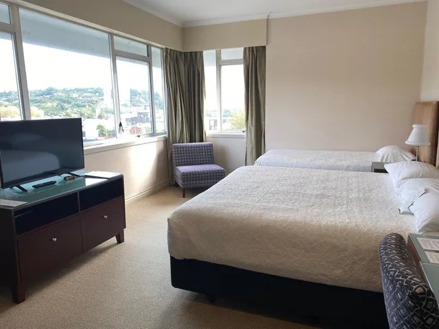 جناح رباعي، Rutherford Hotel Nelson 1/6