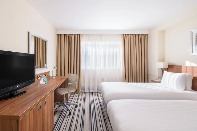 Standard, Twin Beds, Holiday Inn Haydock M6 Jct 23 4/5