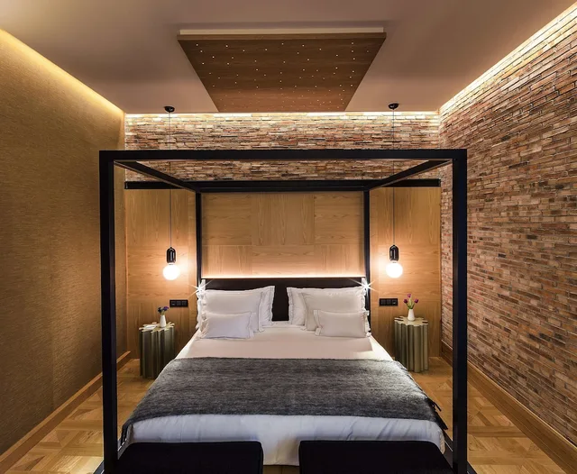 بنتهاوس عائلي بسريرين كينج، Monument Hotel 1/3