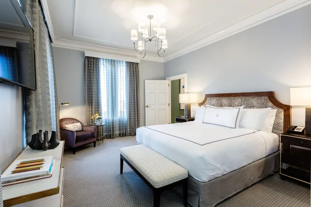 Director, Penthouse, Suite, King Bed، The Lancaster Hotel 1/4