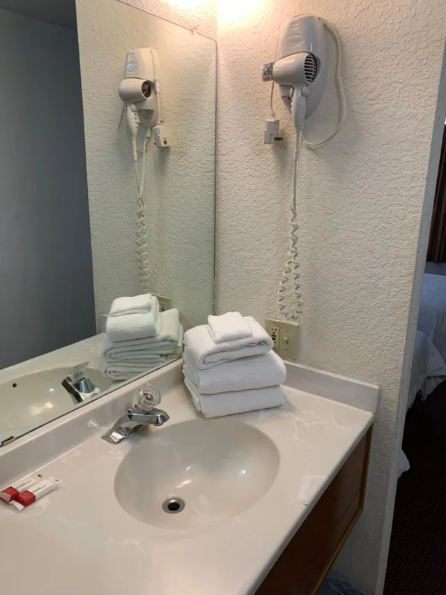 غرفة قياسية بسرير كوين، Plaza Inn Lordsburg 3/3