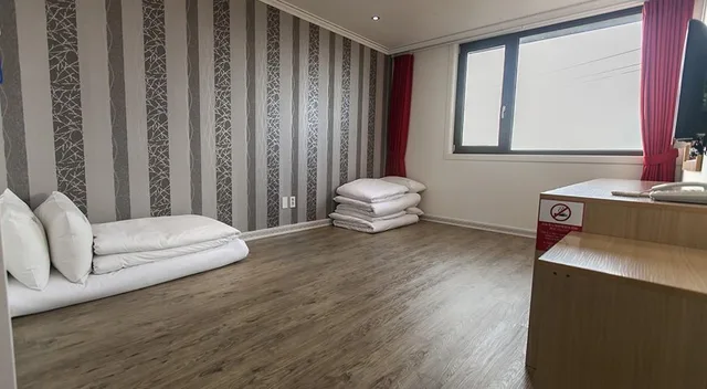 Room, Ra Tourist Hotel 1/1