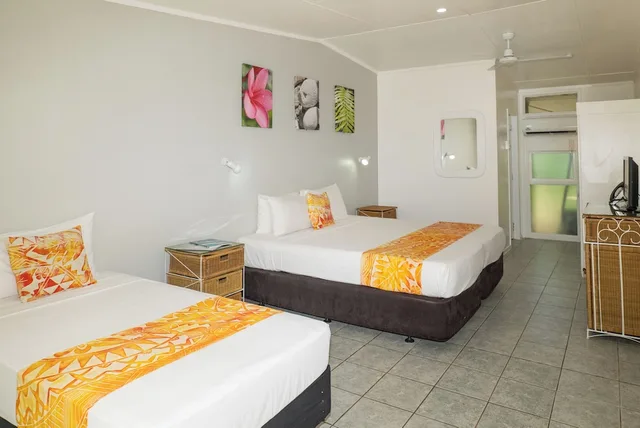 Poolside Room، CLUB RARO RESORT 1/5