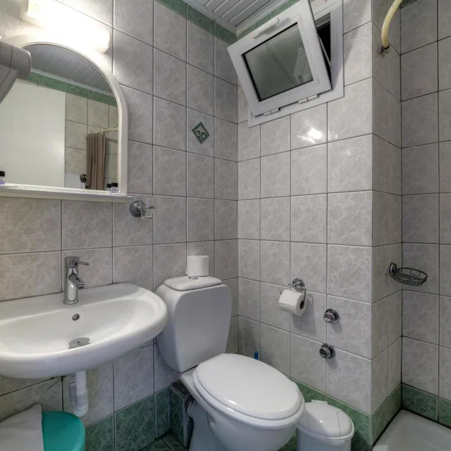 Comfort, Triple, Single Bed, Lateral Side Sea View، Delfini 10/10