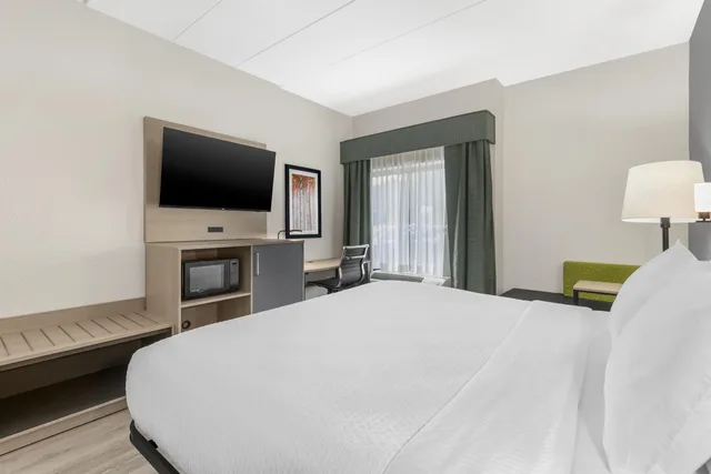 Room, King Bed, Accessible, Best Western Eagles Inn 7/10