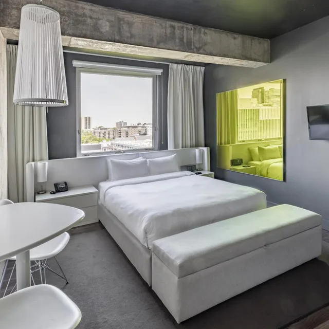 غرفة سوبيريور بسرير كينج وسرير كوين، Hotel Zero 1 2/10