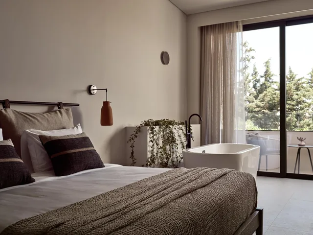 جناح جونيور بجاكوزي، Contessina Hotel 8/9