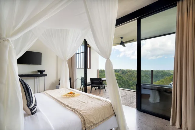Deluxe, King Bed, Valley View, Balcony، MAUA Nusa Penida 1/3