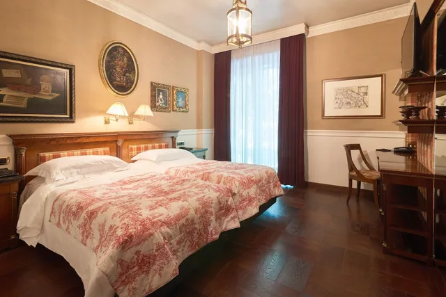غرفة سوبيريور بسرير مزدوج أو سريرين منفصلين، Hotel de la Ville - Monza, an SLH Hotel 2/5