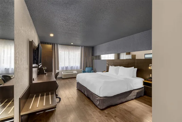 غرفة بسرير كينج، Hotel Quartier An Ascend Hotel Collection 4/7