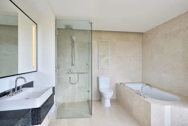 1 Bedroom, Westin, Club, Double Bed, Lake View، The Westin Mumbai Powai Lake (ex Renaissance Mumbai) 4/6