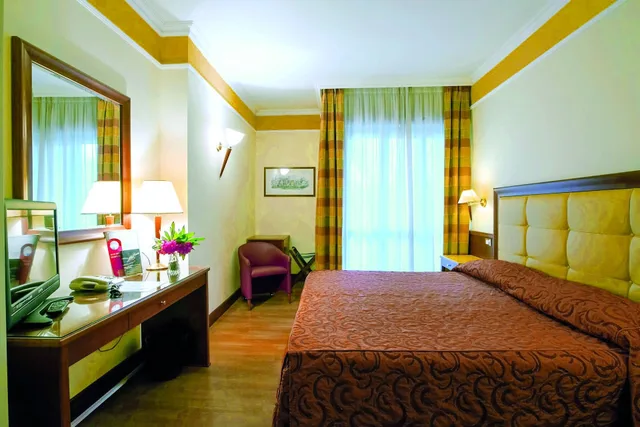 غرفة سوبيريور بسريرين منفصلين بإطلالة على الحديقة، Hotel Il Chiostro 5/6