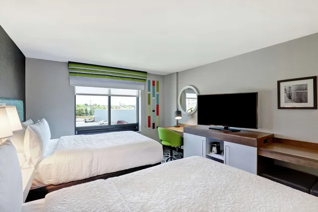 Signature, 2 Queen Beds, Hampton Inn St Catharines Niagara On 2/7