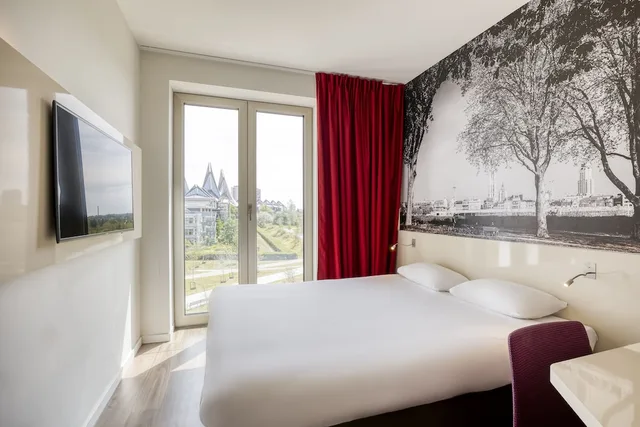Comfort, Double Bed, B&B Hotel Antwerpen Zuid 1/3