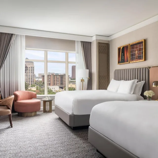 غرفة بسريرين كوين، The Ritz-Carlton, Dallas 1/3