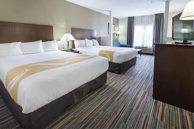 جناح بسريرين كوين، Quality Suites Temple I-35 1/3
