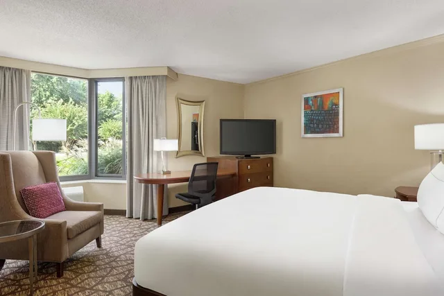 غرفة ديلوكس بسرير كينج، Doubletree By Hilton Hotel Jackson 5/10