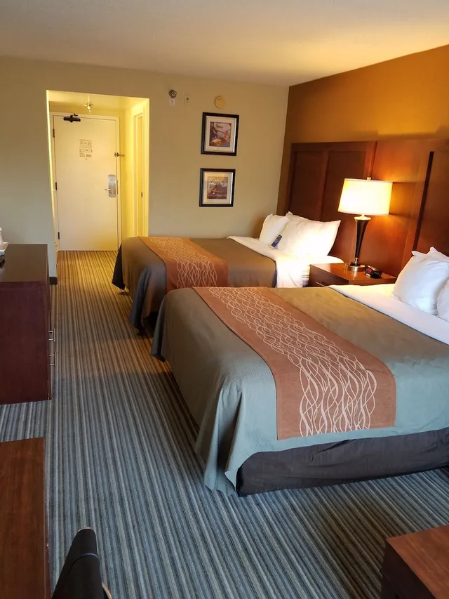 غرفة قياسية بسريرين كوين مع أريكة، Best Western Chocolate Inn at the Park 5/5
