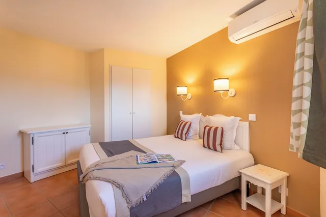 1 Bedroom, Apartment, Twin Beds, Sofa, Balcony or Terrace, PIERRE AND VACANCES VILLAGE CLUB PONT ROYAL EN PROVENCE 8/13