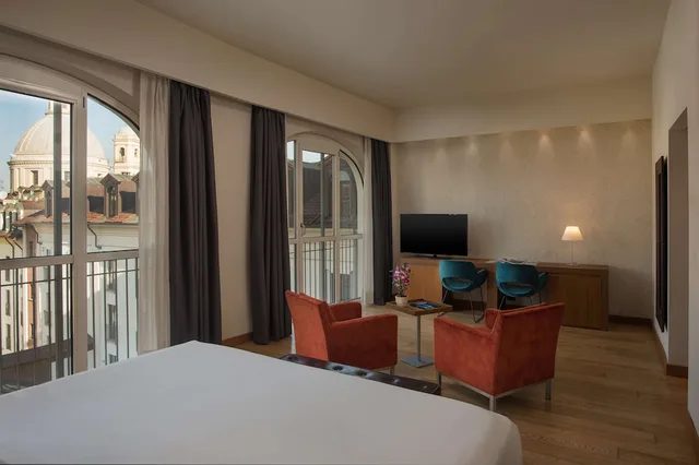 جناح جونيور بسرير كينج، NH Collection Torino Santo Stefano 1/4