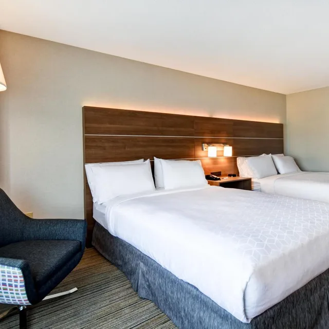 غرفة بسريرين كوين لذوي الإعاقة، Holiday Inn Express Newport North - Middletown 1/10