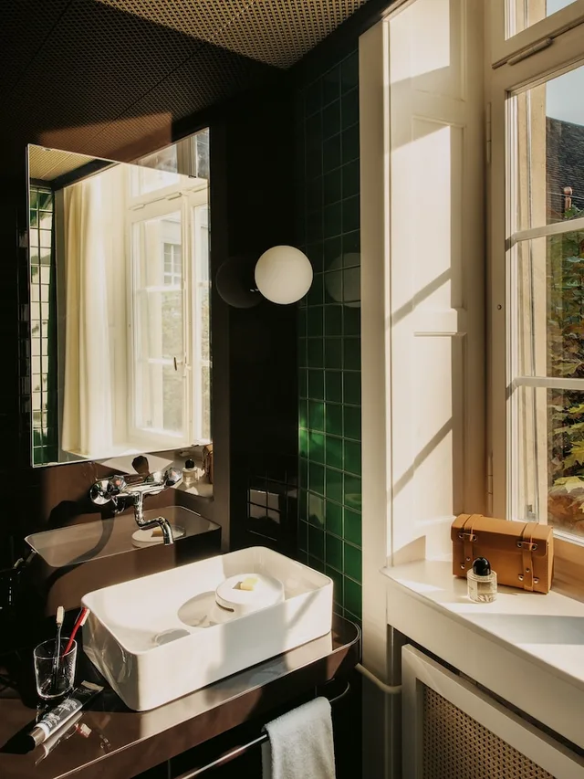 غرفة مريحة بسرير كوين، Volkshaus Basel Hotel 4/5