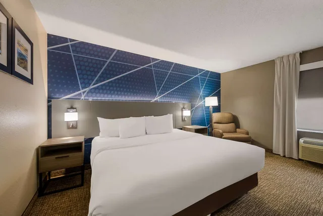 غرفة بسرير كينج لذوي الإعاقة، Comfort Inn Fayetteville I-95 3/4