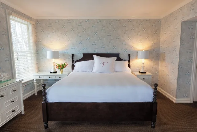 غرفة بسرير كينج، Virginia Hotel 1/4