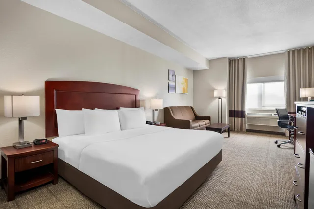 غرفة بسرير كينج، Comfort Inn and Suites North East, MD 3/7