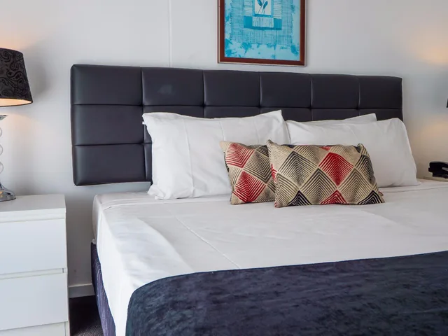 2 Bedrooms, Sub, Penthouse، Broadbeach Savannah Hotel And Resort 1/2