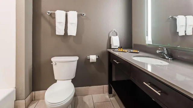 Suite, 2 Queen Beds, Best Western Plus Saint Peter 4/7