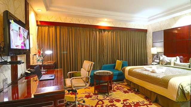 غرفة تنفيذية بسرير كينج، Skycity Hotel 1/10