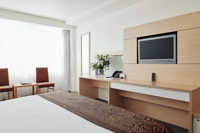 Ocean, Deluxe, King Bed, The Ville Resort - Casino 2/3
