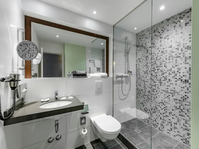 غرفة قياسية بسرير كوين مع أريكة، Mercure Hotel Stuttgart Sindelfingen an der Messe 5/6