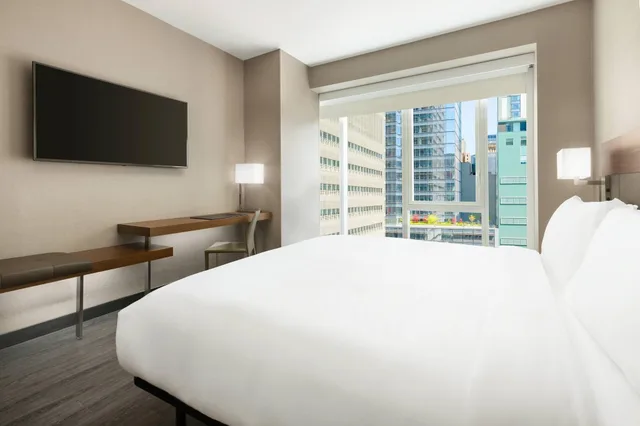 غرفة بسرير مزدوج بإطلالة لذوي الإعاقة، AC HOTEL NEW YORK TIMES SQUARE 5/10