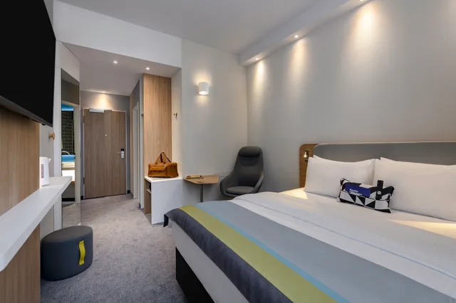 غرفة بسرير مزدوج، Holiday Inn Express Regensburg 2/4
