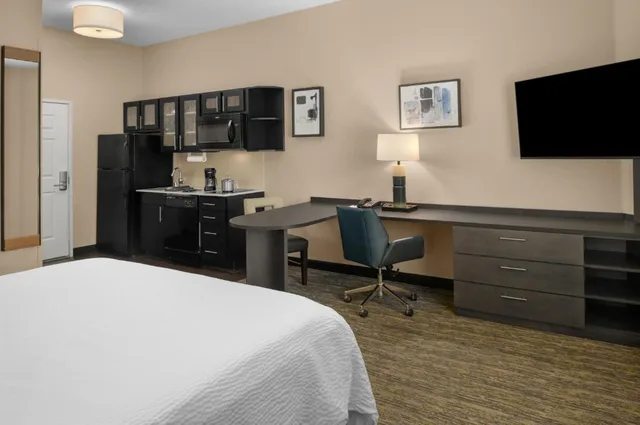 جناح بغرفة نوم واحدة، Candlewood Suites Turlock, an IHG Hotel 2/3
